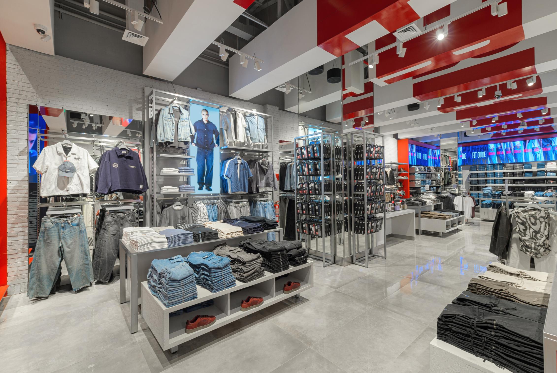 2025-08-25_Tienda Americanino PV - Fotos ape6